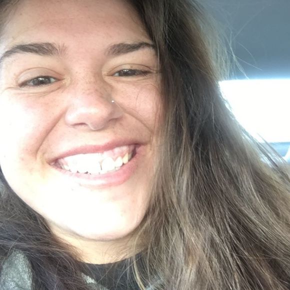 Meet your Posher, Lesley - Picture 1 of 1